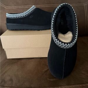 UGG Tasman II Slipper Black Size 8 BNIB